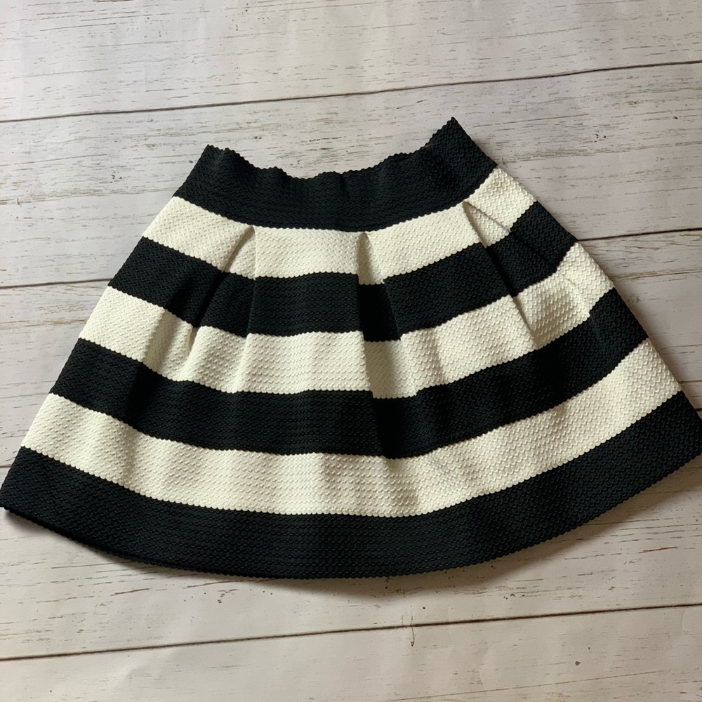 Black and white bandage skirt